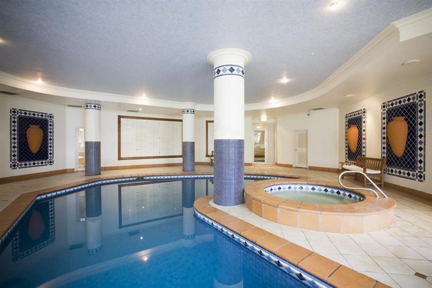 Stunning 2 Bedroom Ocean View Apartment Gold Coast Exterior photo