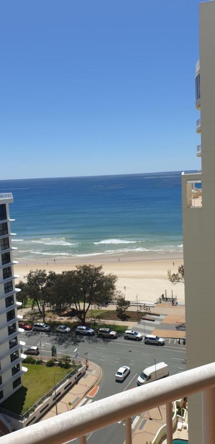 Stunning 2 Bedroom Ocean View Apartment Gold Coast Exterior photo