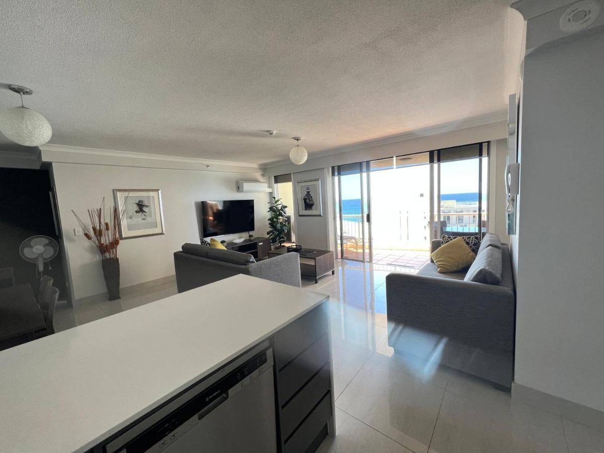 Stunning 2 Bedroom Ocean View Apartment Gold Coast Exterior photo